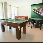 Vg Fun Flat